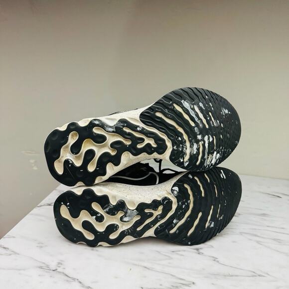 Nike React Infinity Run Black Flyknit Sneaker Women’s Size 7.5 - Picture 7 of 10